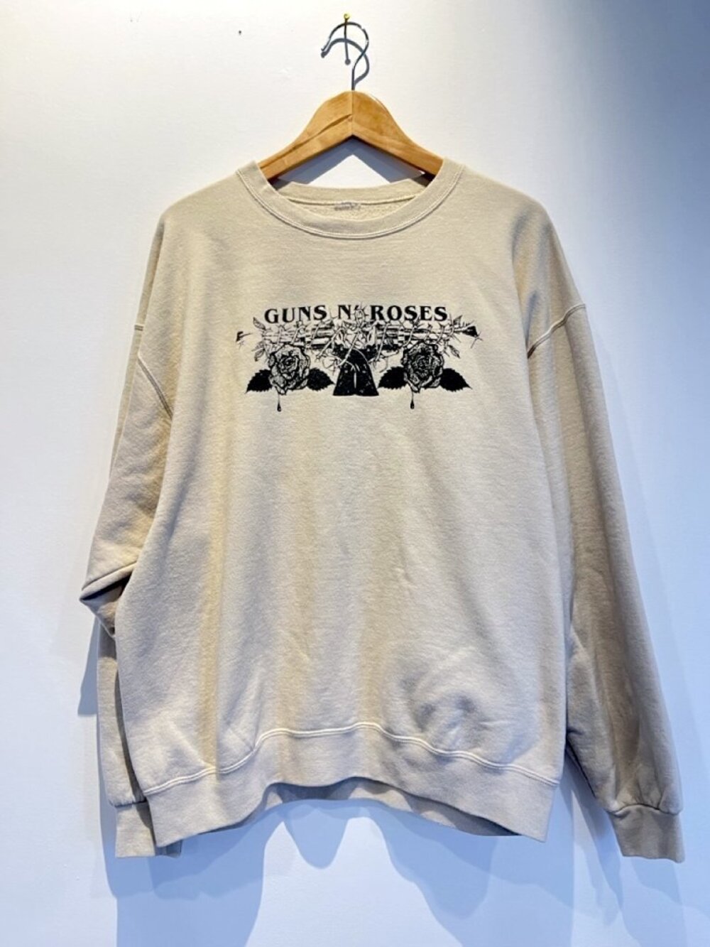 Guns N Roses Classic Graphic Crewneck Sweatshirt Oatmeal Cream XL Band Rock